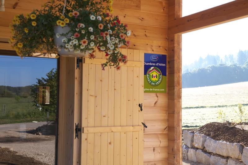 Chambres D'Hotes - Les Dolines La Chaux (Doubs) Exterior foto